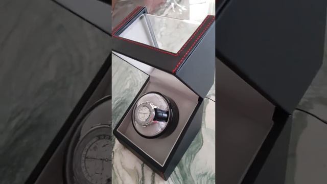 Шкатулка для хранения и подзавода одних наручных часов смотреть онлайн