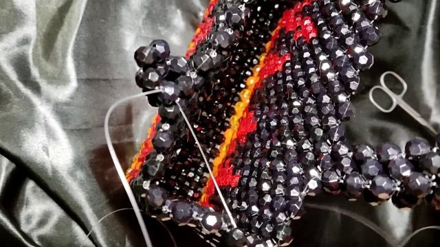ТУТОРИАЛ СУМКА ИЗ БУСИН С ОГНЕМ.ЧАСТЬ 3.РУЧКИ СУМКИ