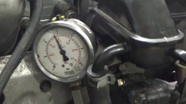 Проверка давления масла в двигателе D4BH V011565 смотреть онлайн