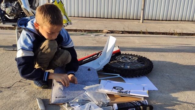 Husqvarna Motorcycle TC 65 2020 year Unboxing.Распаковка новой Husqvarna TC 65 2020 года. Обзор. смотреть онлайн