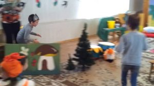 Спектакль "Доктор Айболит" в детском садике.