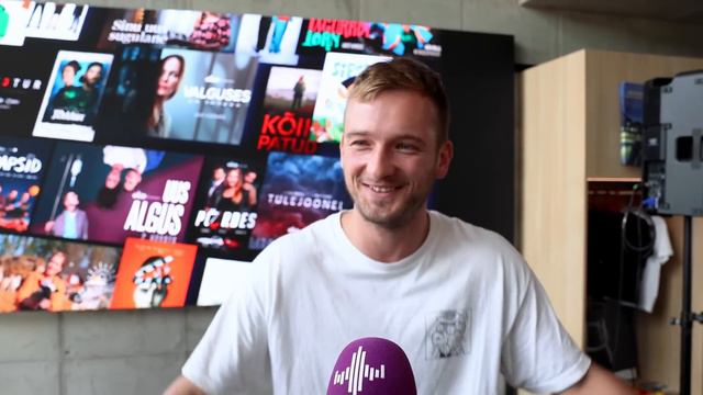 Koomik Ari Matti elab sõbra diivanil: tahaks tervisekindlustust ja kõnekaardist lahti saada смотреть онлайн