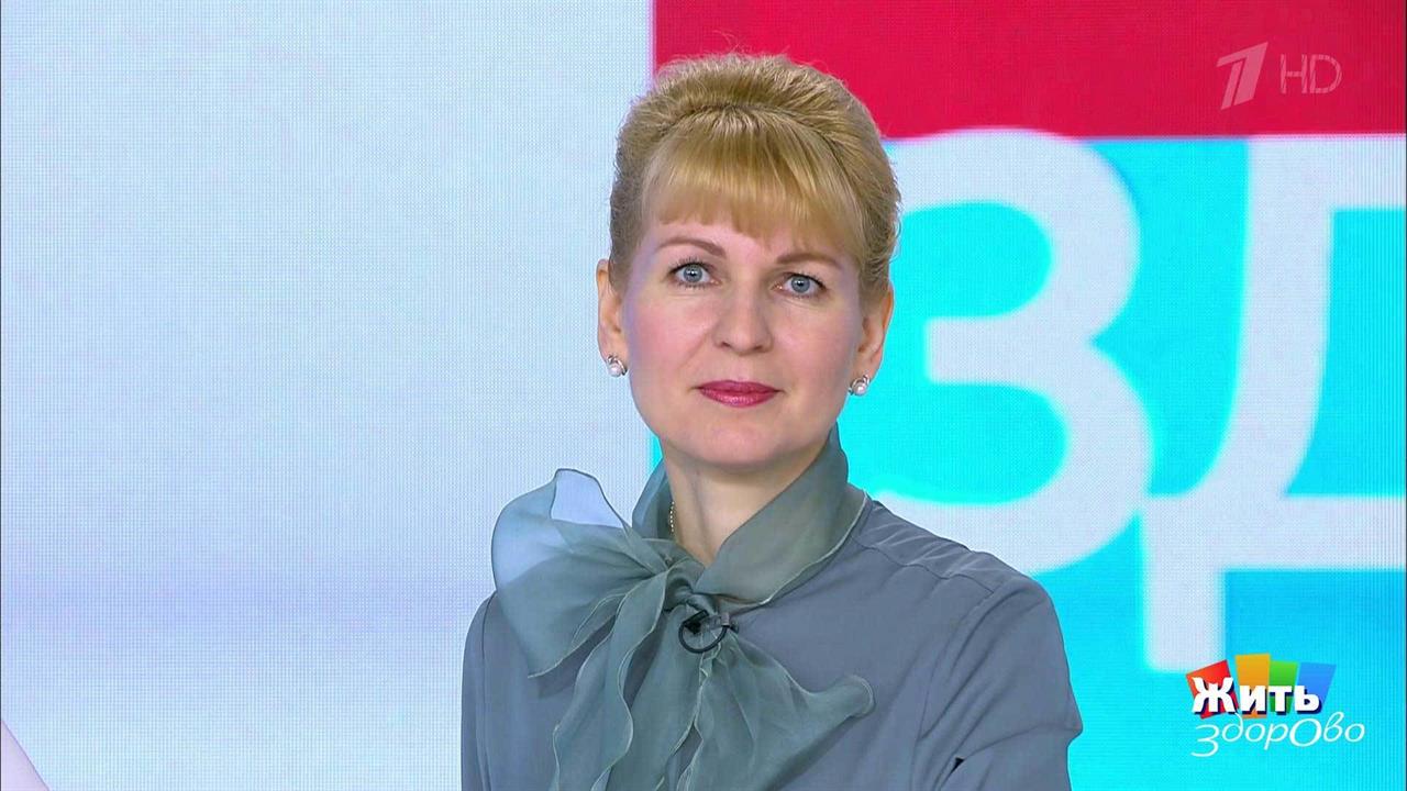 Страховые выплаты: пособие при усыновлении новорож...о. Жить здорово! Фрагмент выпуска от 03.06.2020