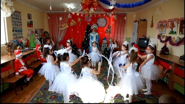 Детский сад Севиндж вторая старшая группа Новый год 2018 смотреть онлайн