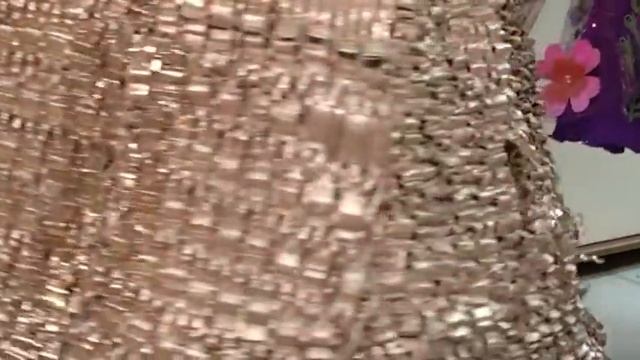 Платья из пакетов для мусора и картонных коробок. В Благовещенске прошел необычный показ мод. смотреть онлайн