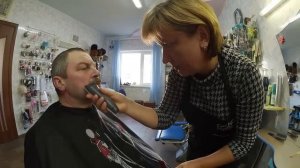 Как подстричь усы