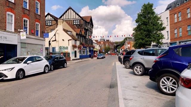 High Wycombe Town Centre. Buckinghamshire England смотреть онлайн