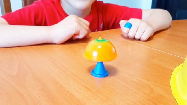 Боевые волчки / Боевые жуки / Круче Beyblade / fighting bugs / жучки игрушки / гиро машинки смотреть онлайн