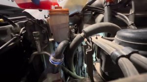 Power steering fluid replacement. Suzuki Grand Vitara XL7. Wymiana płynu wspomagania.