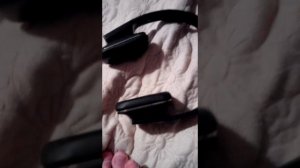 Как пользоваться беспроводными наушниками?