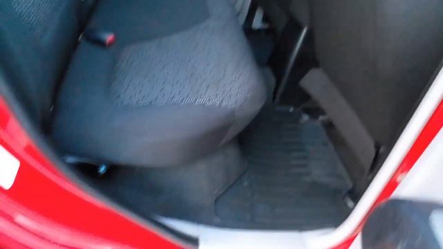 Reg = SM11XEY Mitsubishi 2011 Diesel in Red Color 2477 Cylinder Capacity смотреть онлайн