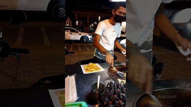 просто тайские блины роти 4 ไรตี . с бананом и яйцом