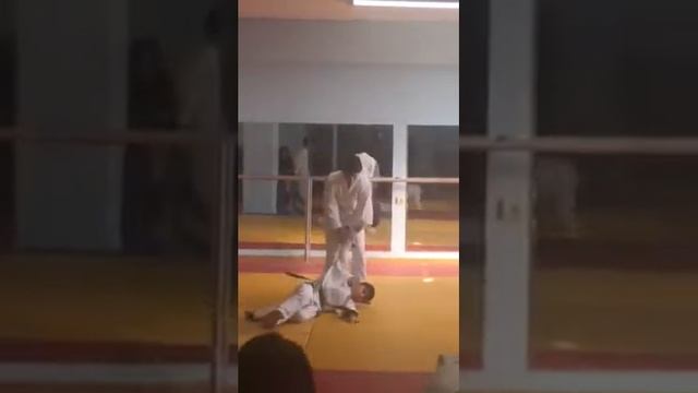 Экзамен по дзюдо на желтый пояс смотреть онлайн