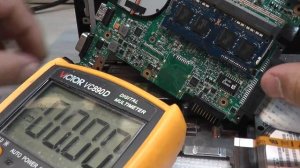 Asus Eee PC 1015p слабая подсветка
