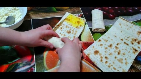 ОБАЛДЕННАЯ ВКУСНОТА за 10 МИНУТ. Часто готовлю на завтрак, когда мало времени. Лаваш с начинкой.