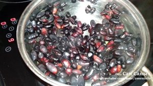 Варим компот из жимолости