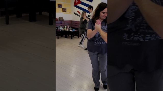 Мастер-класс по кубинскому сону в Твери 2023 смотреть онлайн