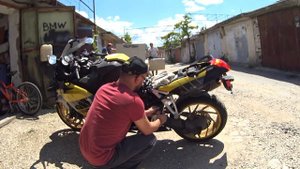 #1 Технический выпуск | BMW K1200S | Установка USB и прикуривателя на мотоцикл 12V