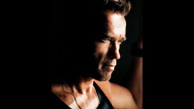 Арнольду Шварценеггеру 74 года - фото его идеального тела в молодости и сейчас, а также фотографи.. смотреть онлайн