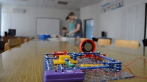 Как сделать радио своими руками из детского конструктора