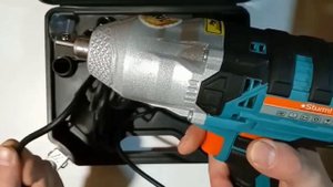 Гайковерт ударный электрический