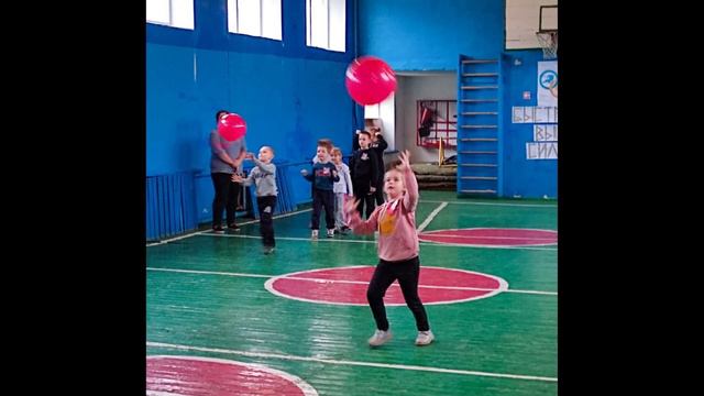 "Быстрее. Выше. Сильнее" 1-2 класс МБОУ Мичуринская школа смотреть онлайн