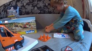 Больница Bruder и Mercedes-Benz Sprinter Брудер дорожная служба. Открываем подарки.