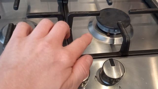 ГАЗОВАЯ ПЛИТА НЕ ДЕРЖИТ ПЛАМЯ смотреть онлайн
