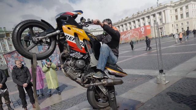 Открытие мото сезона в Санкт петербурге. Вилли машина смотреть онлайн
