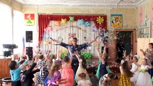 Шоу мыльных пузырей (2018)