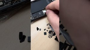 iPhone 13 не включается