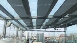 Плиссе с электроприводом на потолочное остекление