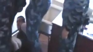 Издевательств над заключенным!!!