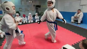 Младшая группа/тренировка+бои/20-12-2022/STRUIN DOJO