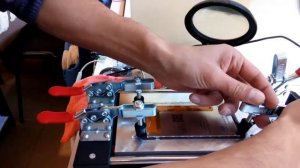 Срезаем сенсор с дисплея