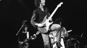 Brothers In Arms - The Dire Straits - Lyrics