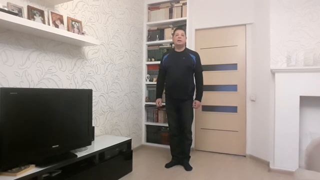 Народно-сценический танец. Элемент «закладка»