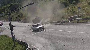 Страшная авария в Пятигорске: людей из машины выбросило на несколько метров