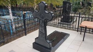 Крест из гранита на могилу кладбище Бельцы 069008090