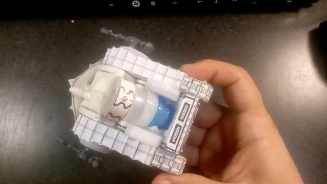 Warhammer 40K Death Guard Nurgle Plagueburst Crawler Scracthbuild WIP смотреть онлайн