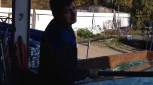 Не повторяйте этого дома!!! Как разбивается калёное стекло.