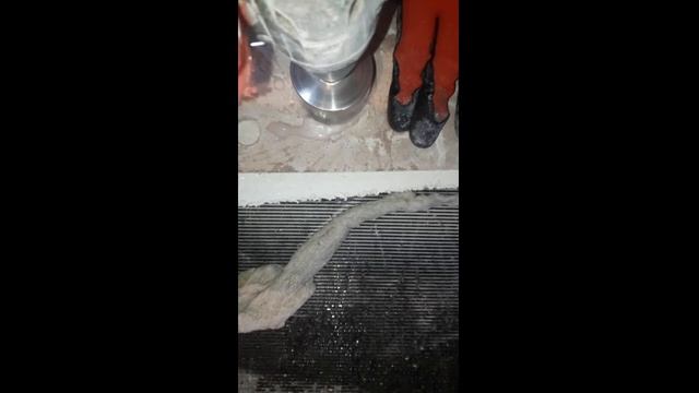 Как просверлить отверстия в плитке с помощью алмазной коронки