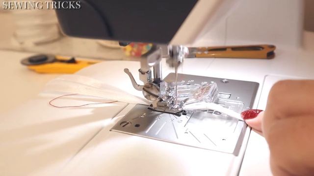И оверлок не нужен ? Получила супернужную лапку для обработки срезов в большом наборе от AliExpress смотреть онлайн