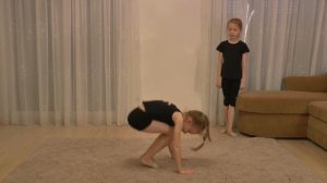 Как правильно научиться делать мостик  Как стать гимнасткой  Brücke lernen schnell für anfänger