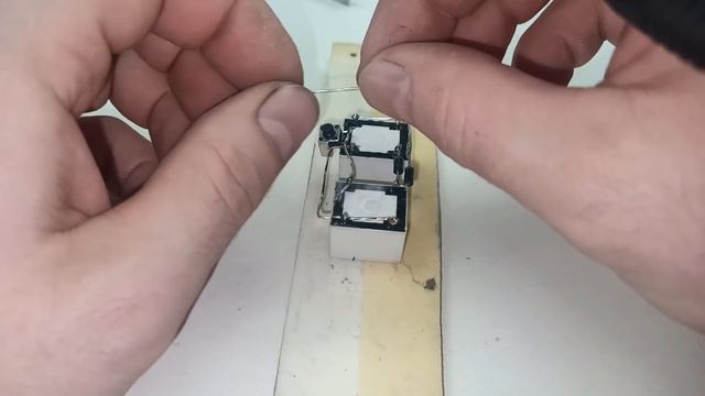 Супер-Простая схема переключателя  Одной Кнопкой! DIY.