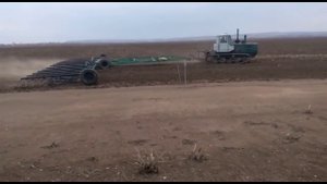 Сцепка для боронования СГ 15 01 в работе  с  трактором Т-150 (ВяткаАгроДизель)