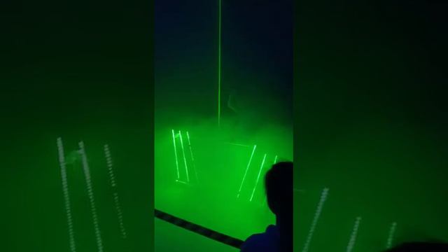 выстовка инопланетян смотреть онлайн