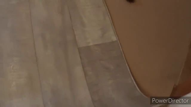 Стелем линолеум в однушке с мебелью.Vlog. Брест смотреть онлайн