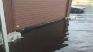 ПЛАВУЧИЙ ПРИЧАЛ ДЛЯ ЯХТЫ С ЭЛЛИНГОМ ДЛЯ ХРАНЕНИЯ ДВУХ ГИДРОЦИКЛОВ   ТВЕРСКАЯ ОБЛ.  МАЙ 2020