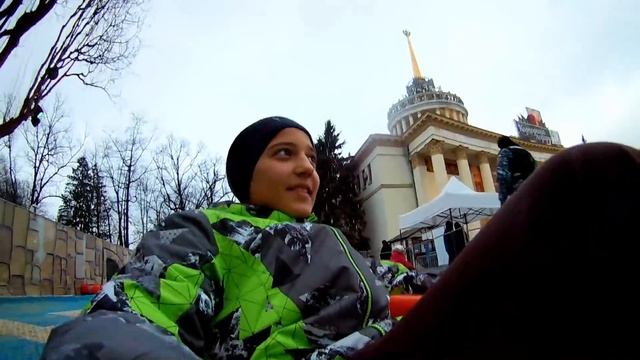 ВЛОГ катаемся с Горок на САНКАХ Развлекательный парк ЗИМНЯЯ СТРАНА мой ДЕНЬ в КИЕВЕ смотреть онлайн